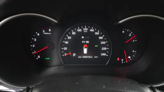 Kia R 2.0 2WD 2013 8