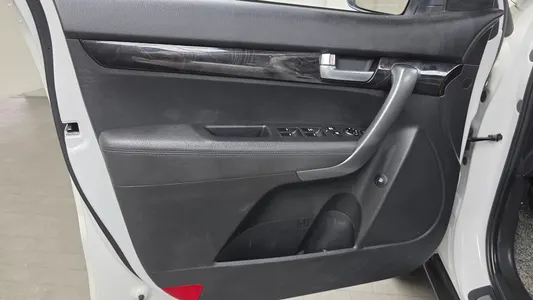 Kia R 2.0 2WD 2013 24