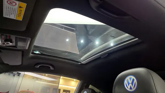Volkswagen 더 비틀 2.0 TDI 2015 19