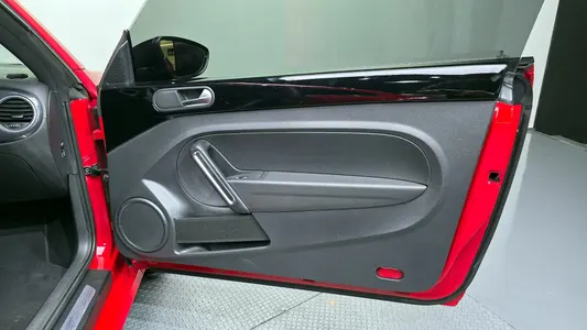 Volkswagen 더 비틀 2.0 TDI 2015 25