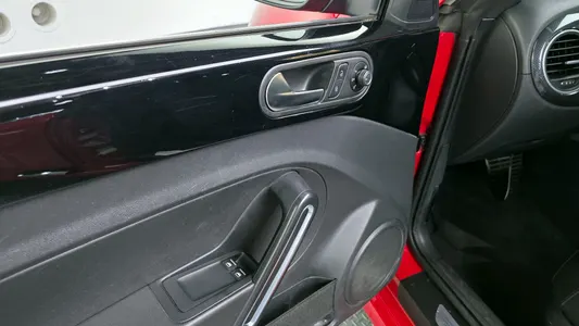 Volkswagen 더 비틀 2.0 TDI 2015 28