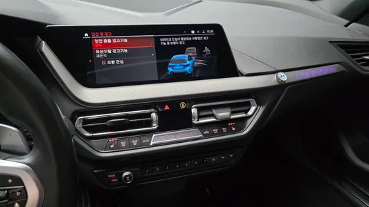 BMW 1 Series (F40) 120i M 2022 14