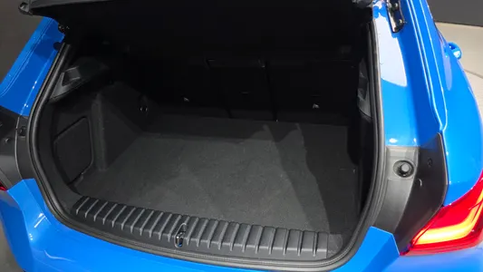 BMW 1 Series (F40) 120i M 2022 29