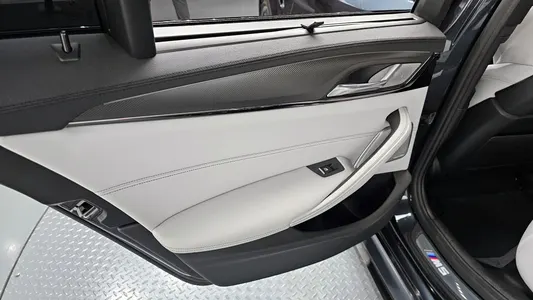 BMW M5 (F90) M5 2019 25
