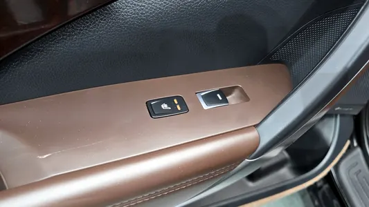 Hyundai Grandeur HG HG220 2015 18