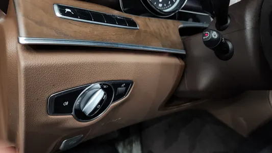 Mercedes-Benz E-Class W213 E220d 4MATIC 2019 20