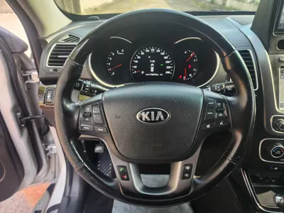 Kia R 2.0 2WD 2013 10
