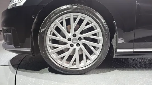 Audi A8 (D5) 50 TDI LWB 2020 5