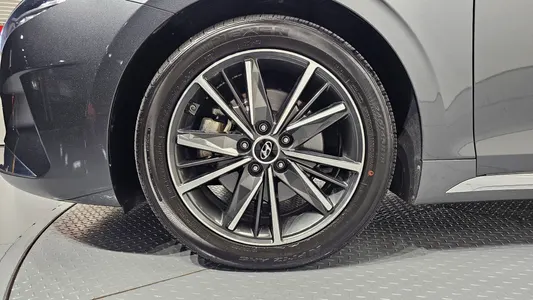Hyundai IG 3.0 LPi () 2020 5