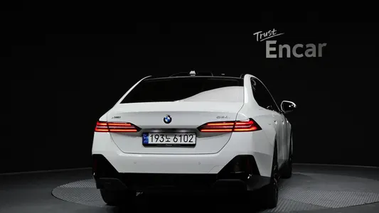 BMW 5 Series (G60) 530i xDrive M 2024 4