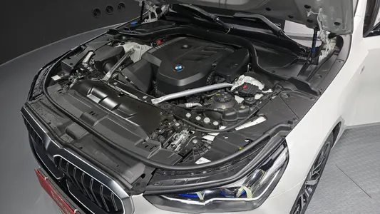 BMW 5 Series (G60) 530i xDrive M 2024 6