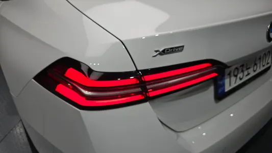 BMW 5 Series (G60) 530i xDrive M 2024 23