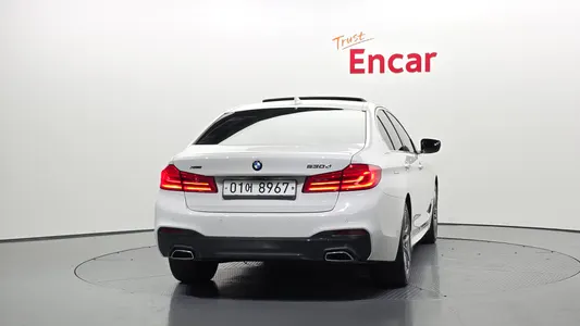 BMW 5 Series (G30) 520d xDrive M 2018 4