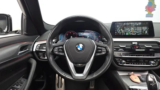 BMW 5 Series (G30) 520d xDrive M 2018 13