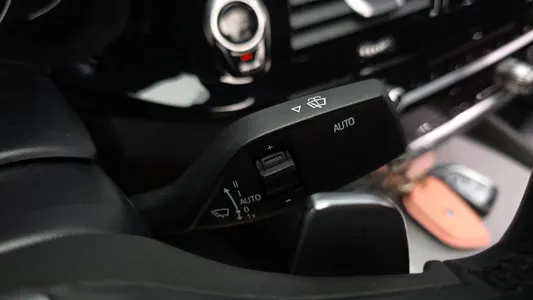 BMW 5 Series (G30) 520d xDrive M 2018 18