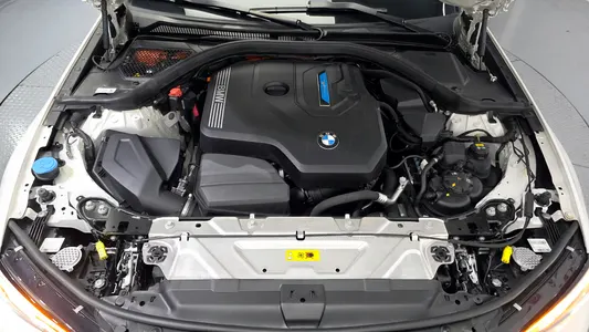 BMW 3 Series (G20) 330e M 2021 6
