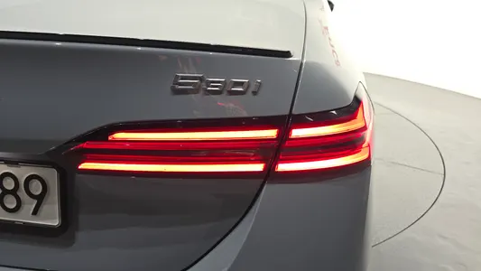 BMW 5 Series (G60) 520i 2024 23