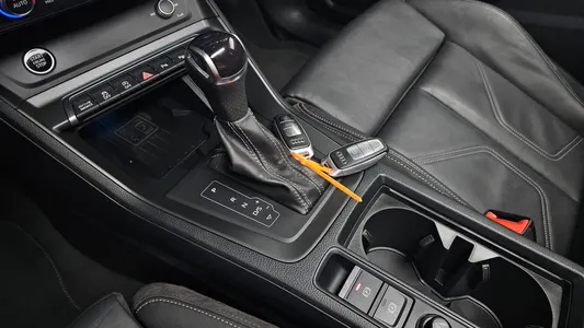 Audi Q3 (F3) 35 TDI 2022 8