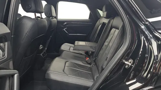 Audi Q3 (F3) 35 TDI 2022 10