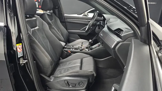 Audi Q3 (F3) 35 TDI 2022 26