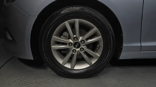 Hyundai LF LPI 2014 5