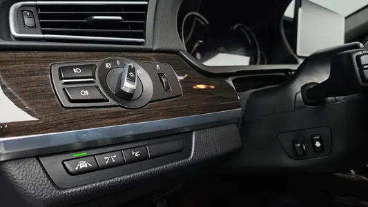 BMW 7 Series (F01) 750Li xDrive B&O 2013 19
