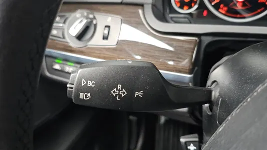 BMW 7 Series (F01) 750Li xDrive B&O 2013 31