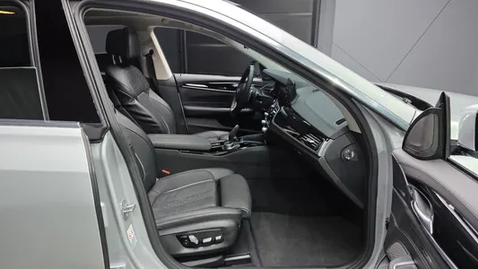 BMW 6 Series GT (G32) 640i xDrive 2020 10