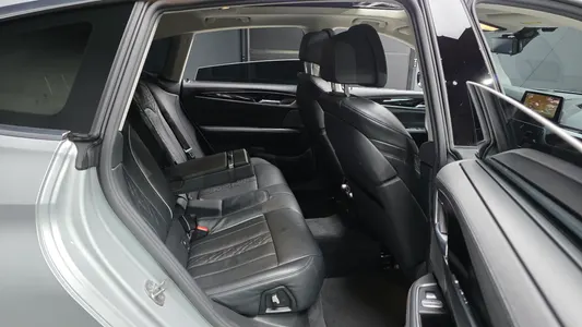 BMW 6 Series GT (G32) 640i xDrive 2020 11