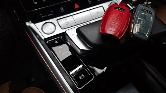 Audi e- 55 2020 8