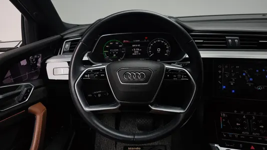 Audi e- 55 2020 12