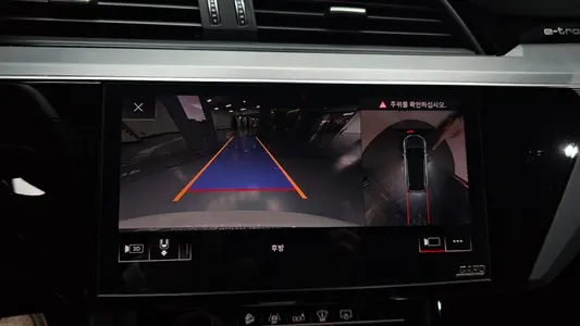 Audi e- 55 2020 14