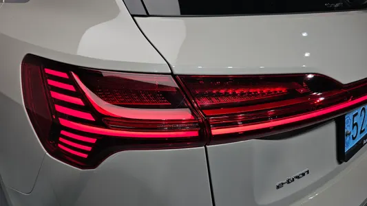 Audi e- 55 2020 23
