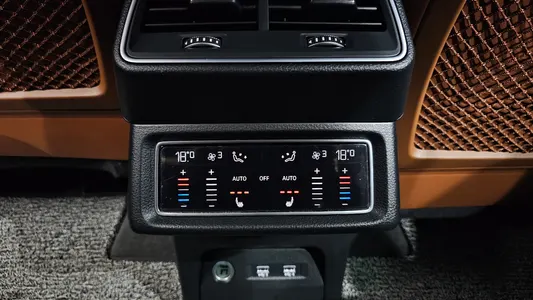 Audi e- 55 2020 32