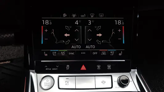 Audi e- 55 2020 27
