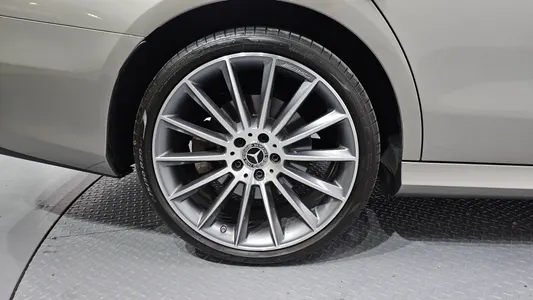 Mercedes-Benz E-Class W213 E350 4MATIC AMG Line 2022 4