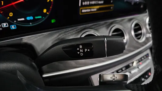Mercedes-Benz E-Class W213 E350 4MATIC AMG Line 2022 8