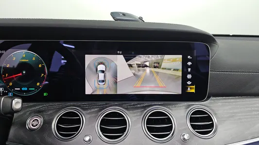 Mercedes-Benz E-Class W213 E350 4MATIC AMG Line 2022 14