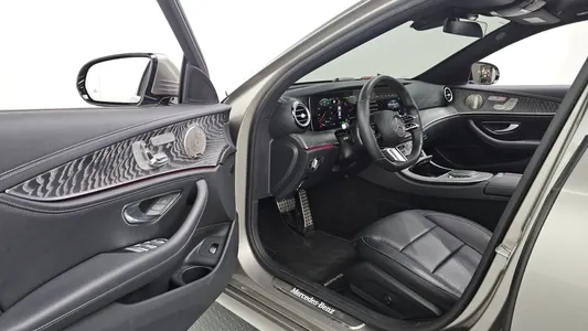 Mercedes-Benz E-Class W213 E350 4MATIC AMG Line 2022 9