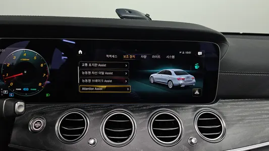 Mercedes-Benz E-Class W213 E350 4MATIC AMG Line 2022 15