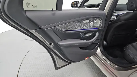 Mercedes-Benz E-Class W213 E350 4MATIC AMG Line 2022 25