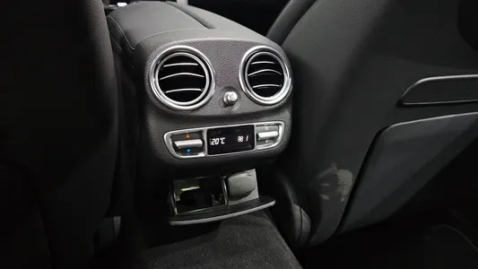 Mercedes-Benz E-Class W213 E350 4MATIC AMG Line 2022 31