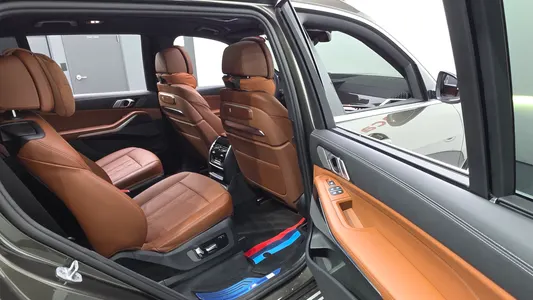 BMW X7 (G07) xDrive 40i M 6 2025 11