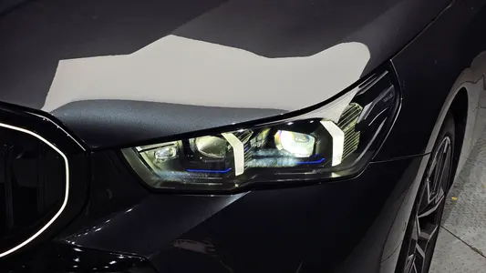 BMW 5 Series (G60) 520i 2025 22