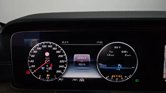 Mercedes-Benz E-Class W213 E300 4MATIC 2020 8
