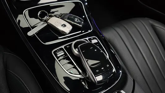 Mercedes-Benz E-Class W213 E300 4MATIC 2020 27