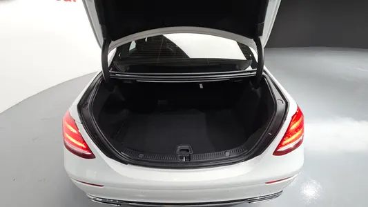 Mercedes-Benz E-Class W213 E300 4MATIC 2020 28