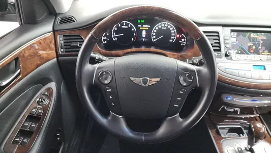 Hyundai 제네시스 BH330 2010 17