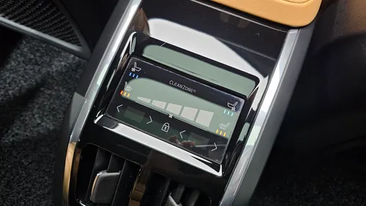 Volvo S90 B5 2023 12