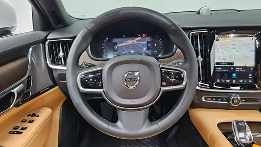 Volvo S90 B5 2023 13